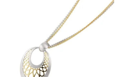 two-tone oval pendant with ribbon inset/34-01688