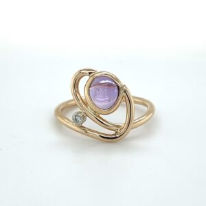 Lavender sapphire and diamond ring/28141125