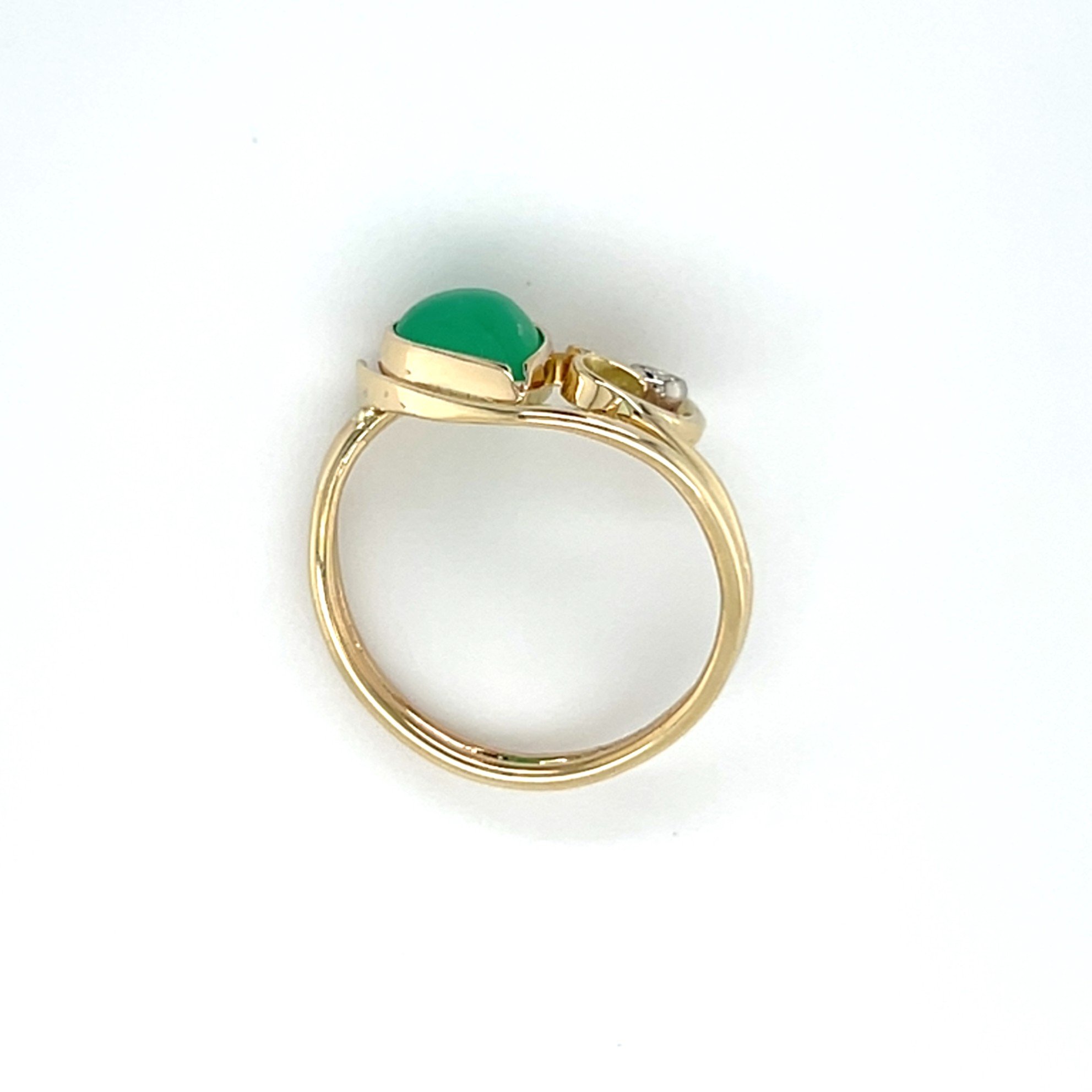 Chrysoprase and diamond scroll ring/EJ173 - Image 2