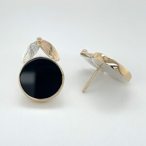 Black onyx stud earrings/EJ176