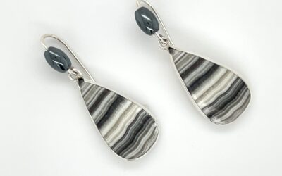 Banded agate and hematite earrings/EJ178