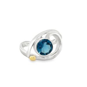 Blue topaz and silver ring/EJ186