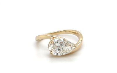Pear shaped lab grown diamond ring/281926