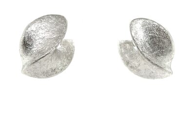 Modern etched post earrings/04-03704
