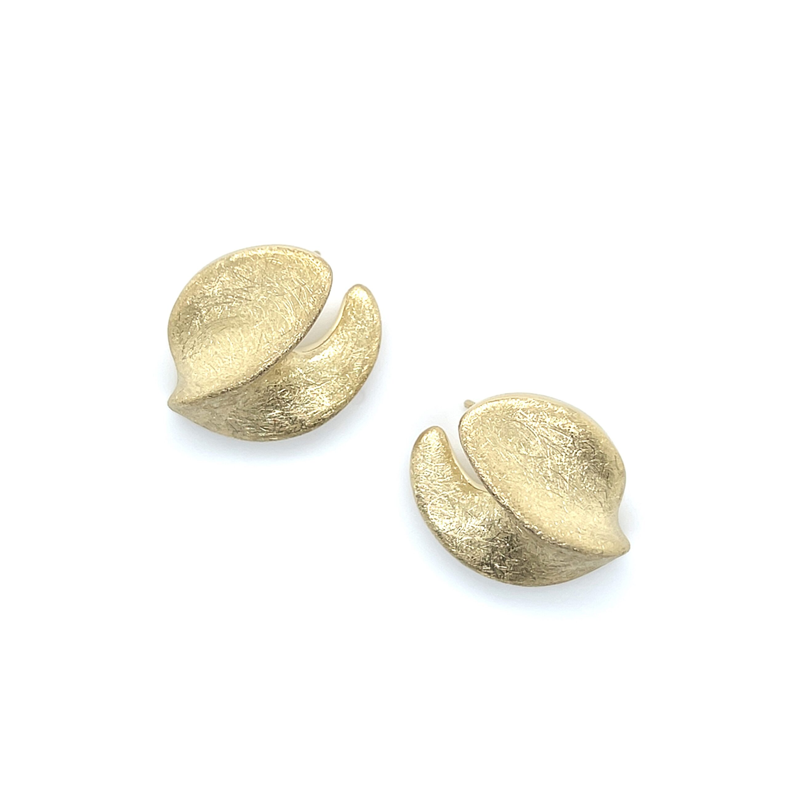 Modern etched post earrings/04-03704 - Image 4