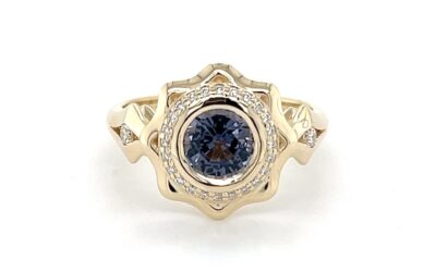 Spinel and diamond ring/28181026