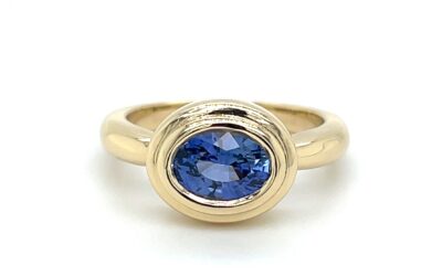 Oval blue sapphire ring/286926