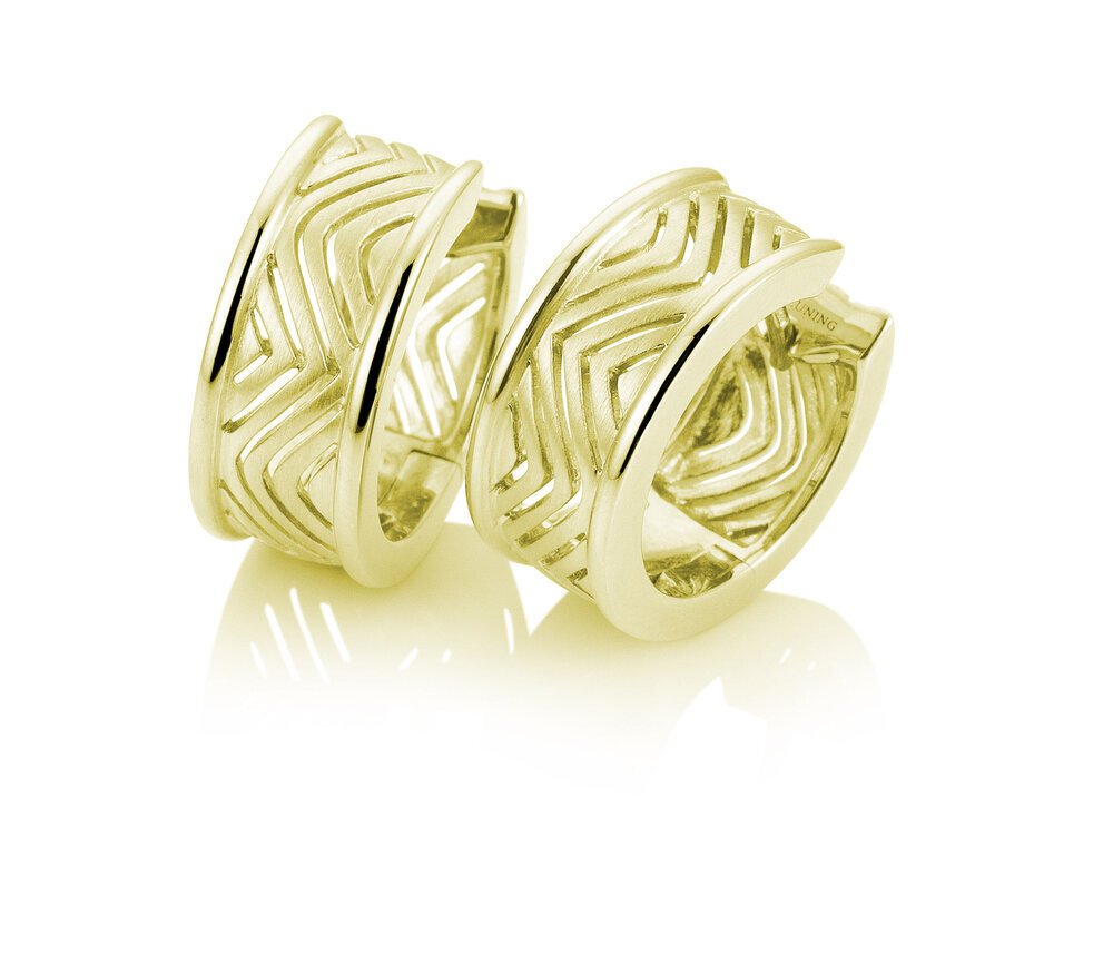 chevron pattern huggie hoops/06-60852