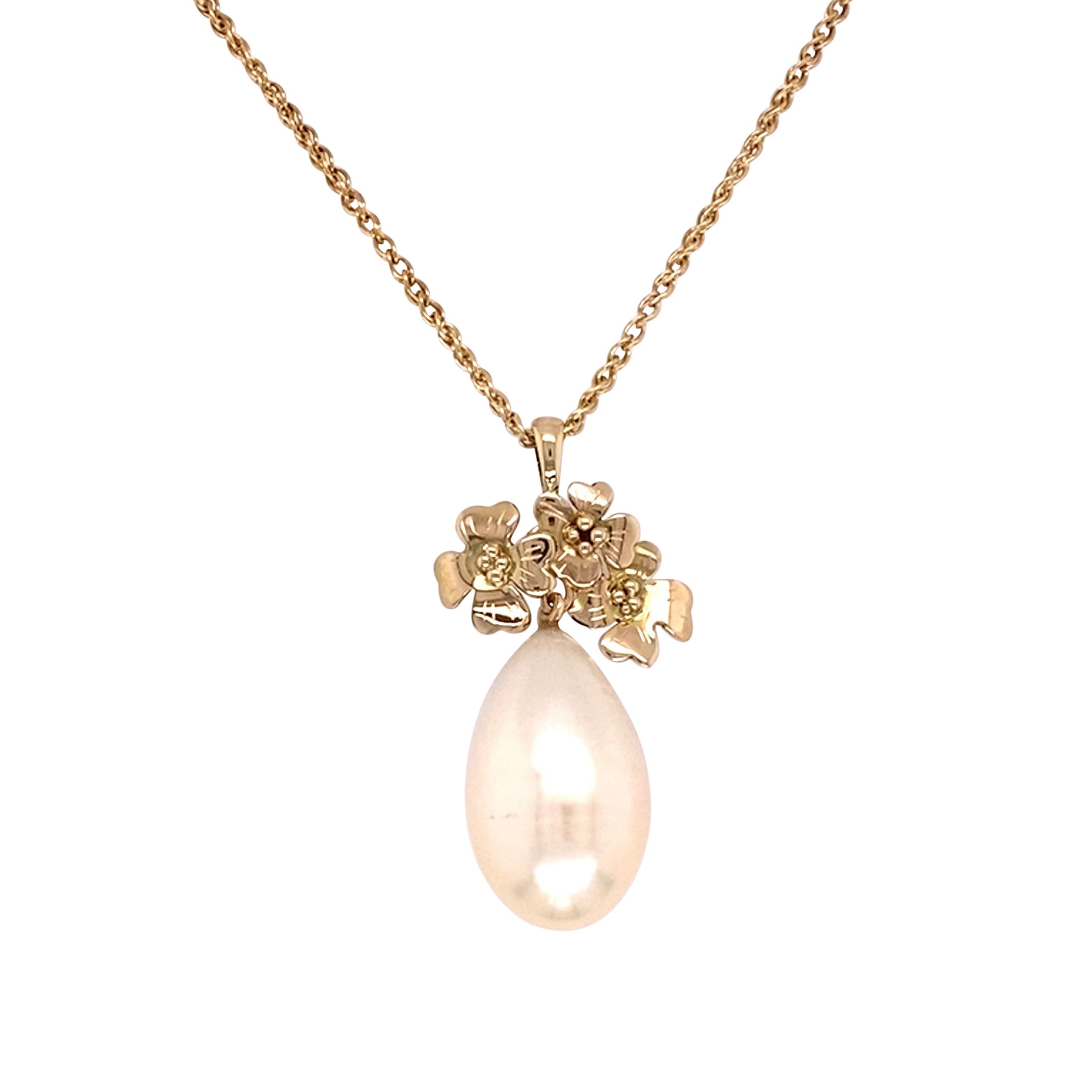 freshwater pearl and gold pendant/EJ93
