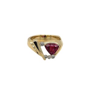 Pink tourmaline and diamond ring/2881012