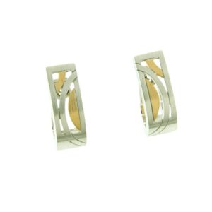Two tone matte cutout earrings/06-70718