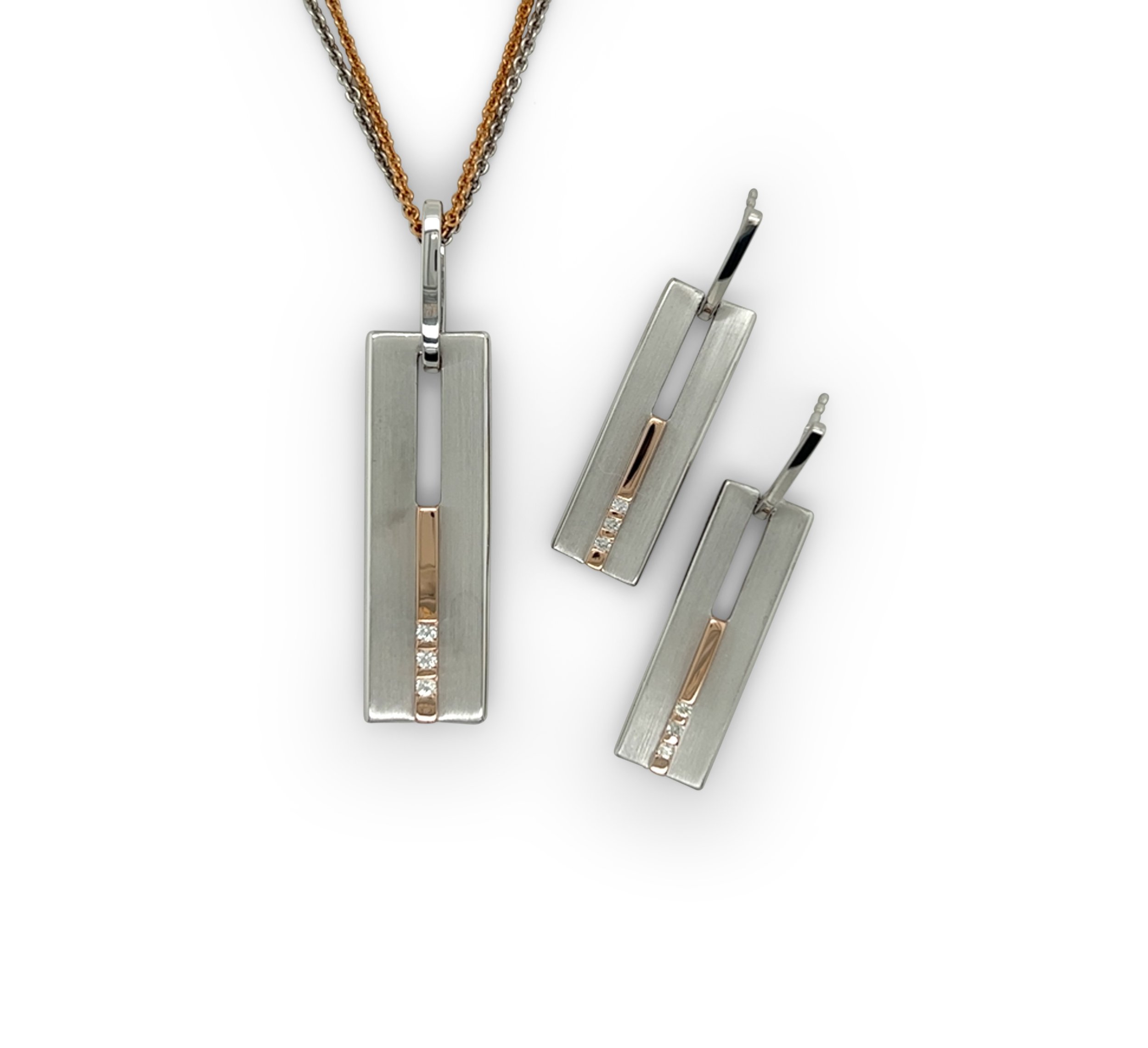 Geometric two-tone earrings/12-01983