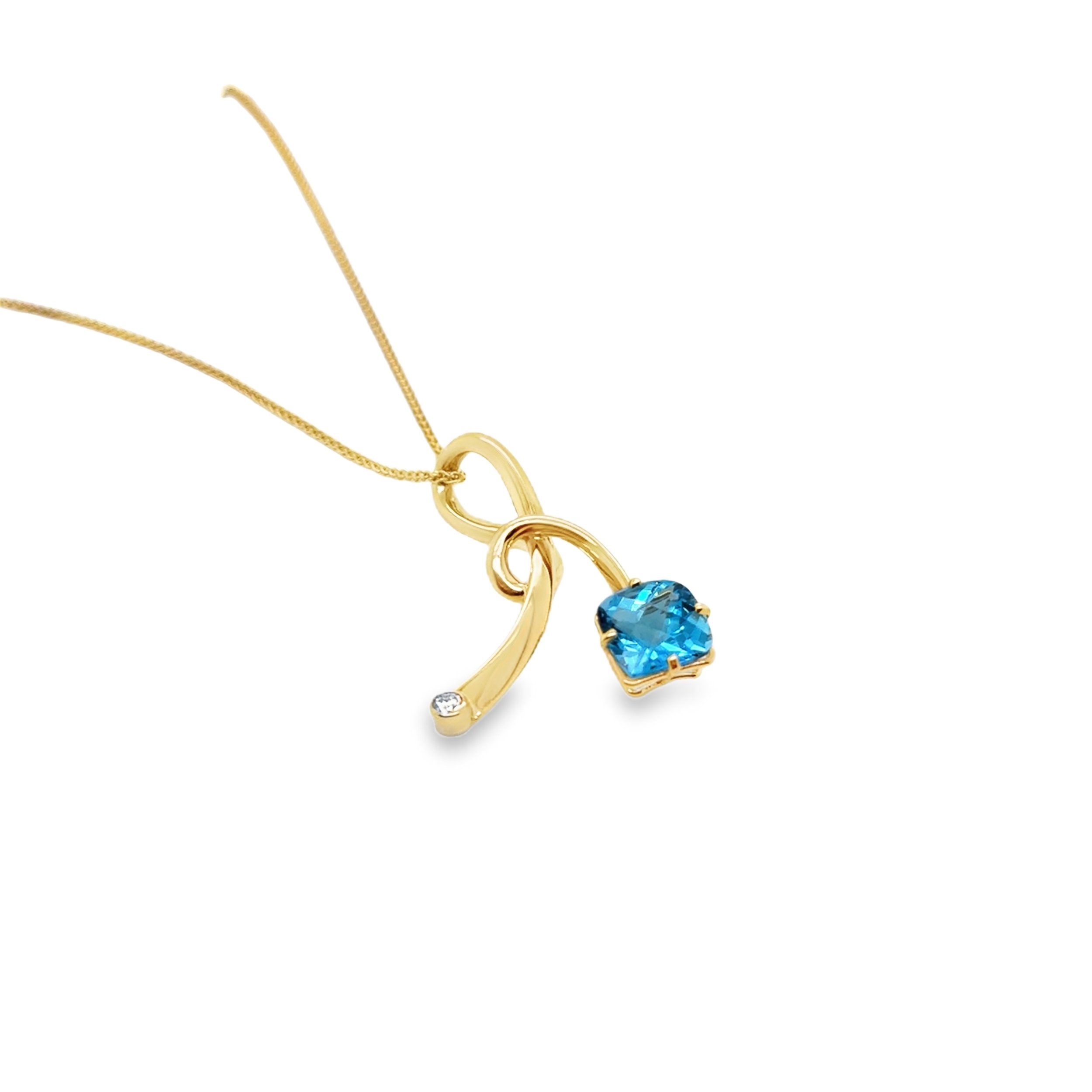 Blue topaz and diamond Ava pendant, yellow gold/284424
